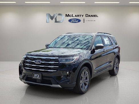 New 2026 Ford Explorer Active AWD/4WD image 2