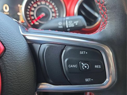 Used 2022 Jeep Gladiator Rubicon w/ LED Lighting Group AWD/4WD image 18