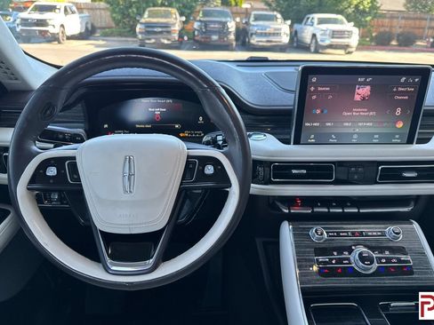 Used 2023 Lincoln Aviator Black Label w/ Dynamic Handling Package AWD/4WD image 18