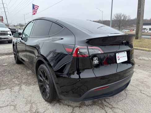 Used 2023 Tesla Model Y Long Range image 6
