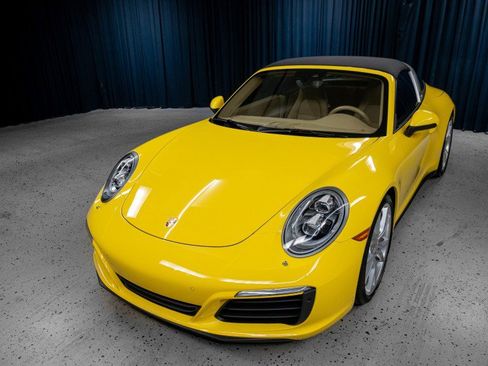 Used 2017 Porsche 911 Targa 4S image 8