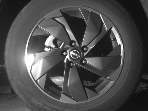 Used 2025 Nissan Rogue SV AWD/4WD image 15