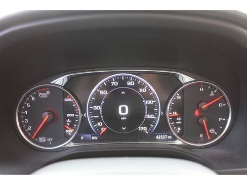 Used 2021 GMC Acadia Denali w/ Denali Technology Package FWD image 25