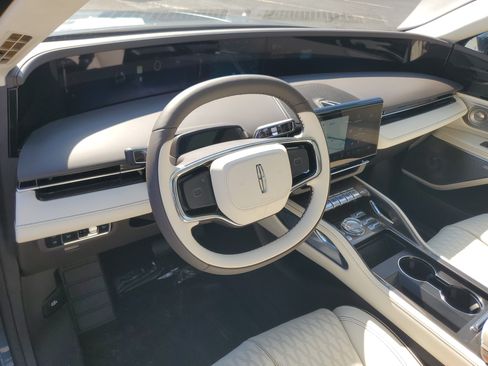 New 2026 Lincoln Nautilus Black Label AWD/4WD image 13
