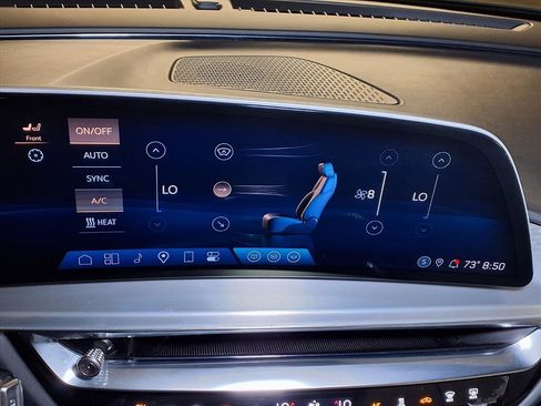 Certified 2024 Cadillac Lyriq Luxury image 4