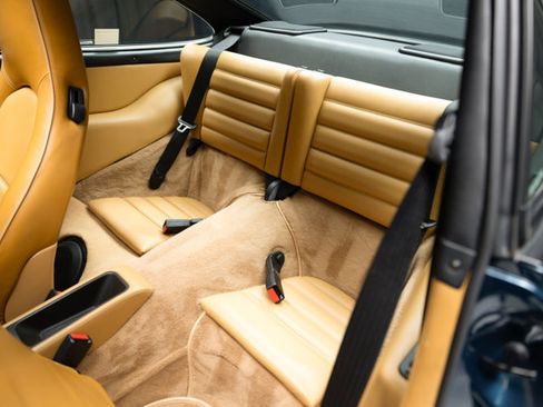 Used 1993 Porsche 911 Carrera RWD image 10