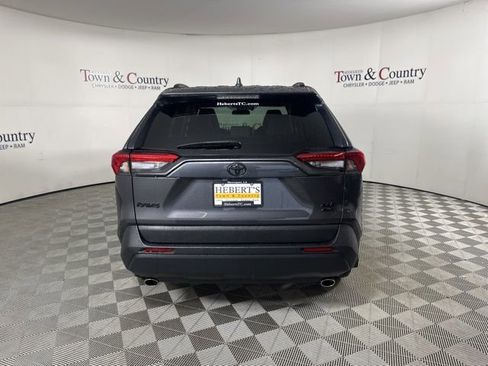 Used 2024 Toyota RAV4 XLE Premium image 8