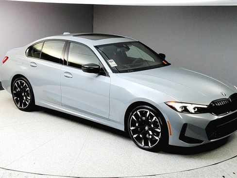 Used 2025 BMW 330i xDrive Sedan w/ M Sport Package image 13