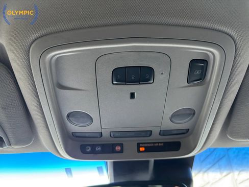 Used 2013 Cadillac XTS Premium image 36