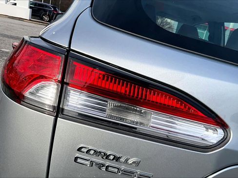 Used 2023 Toyota Corolla Cross L image 28