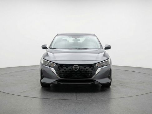 Used 2025 Nissan Sentra SV image 2