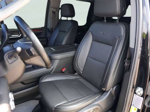 Used 2024 GMC Sierra 2500 Denali w/ Technology Package AWD/4WD image 10