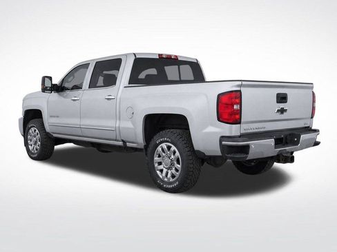 Used 2016 Chevrolet Silverado 2500 LTZ AWD/4WD image 4