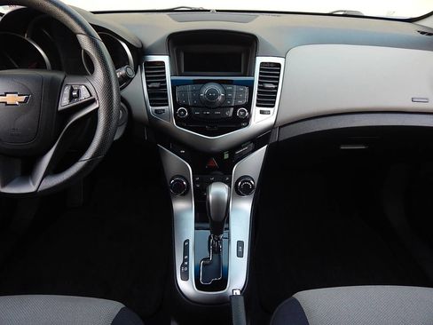 Used 2016 Chevrolet Cruze LS FWD image 14