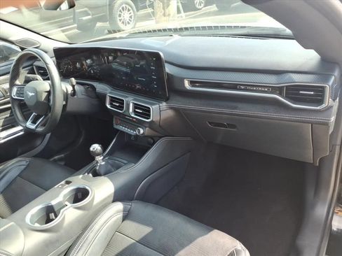 Used 2025 Ford Mustang GT Premium RWD image 14
