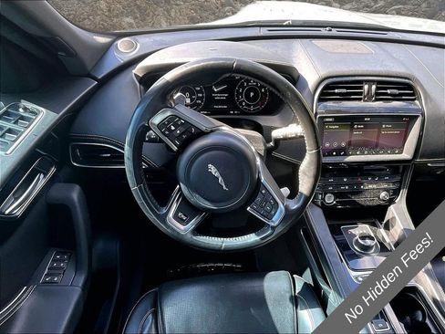 Used 2019 Jaguar F-PACE S AWD/4WD image 5