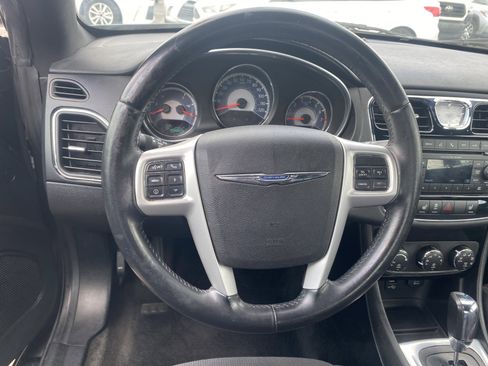 Used 2013 Chrysler 200 Touring w/ Cold Weather Group FWD image 18