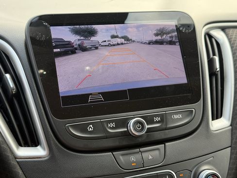 Used 2024 Chevrolet Malibu LT FWD image 21