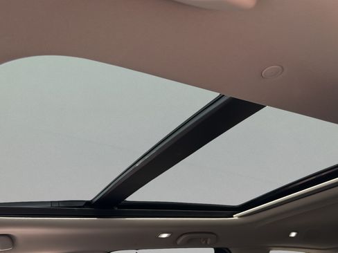 Certified 2025 Honda Pilot Elite image 10