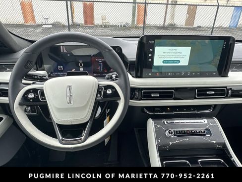 New 2026 Lincoln Aviator Black Label w/ Jet Appearance Package AWD/4WD image 25