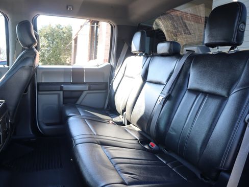 Used 2017 Ford F150 XLT w/ Trailer Tow Package image 28