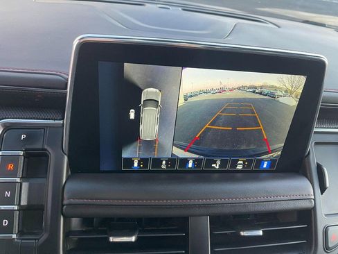 Used 2022 Chevrolet Tahoe RST w/ Luxury Package image 32