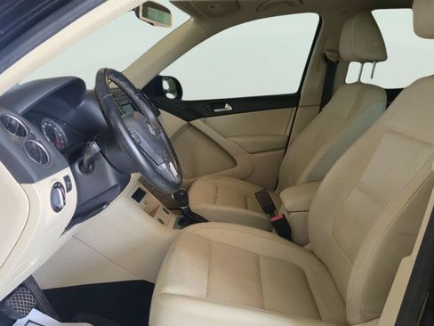 Used 2017 Volkswagen Tiguan S FWD image 13