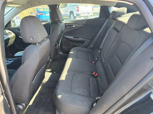 Used 2018 Chevrolet Malibu LS w/ LPO, Convenience Package 1 FWD image 10