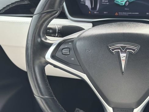 Used 2018 Tesla Model X 100D image 8