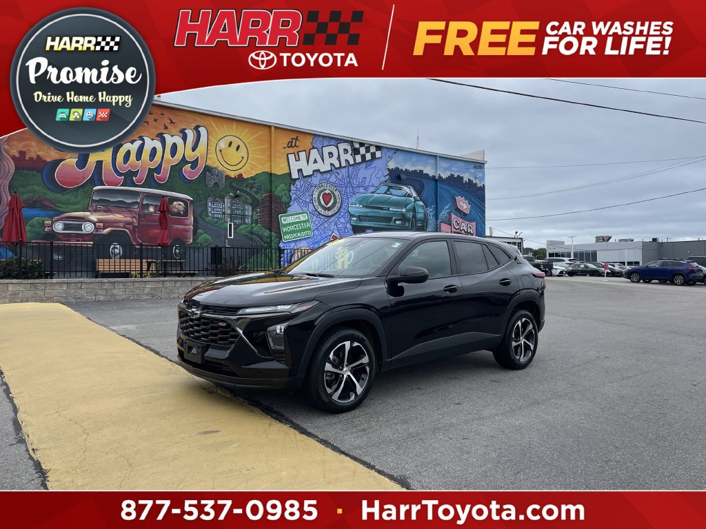 Used 2024 Chevrolet Trax RS w/ Driver Confidence Package FWD image 1