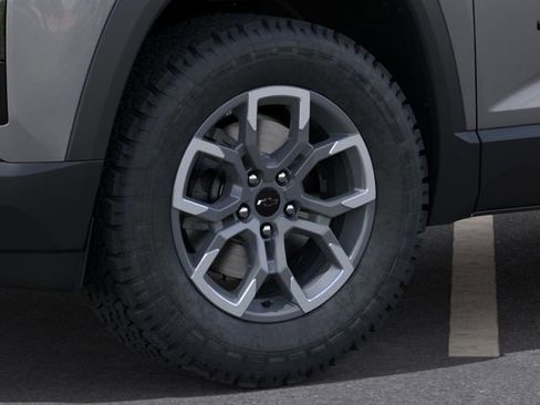 New 2026 Chevrolet Equinox ACTIV FWD image 9