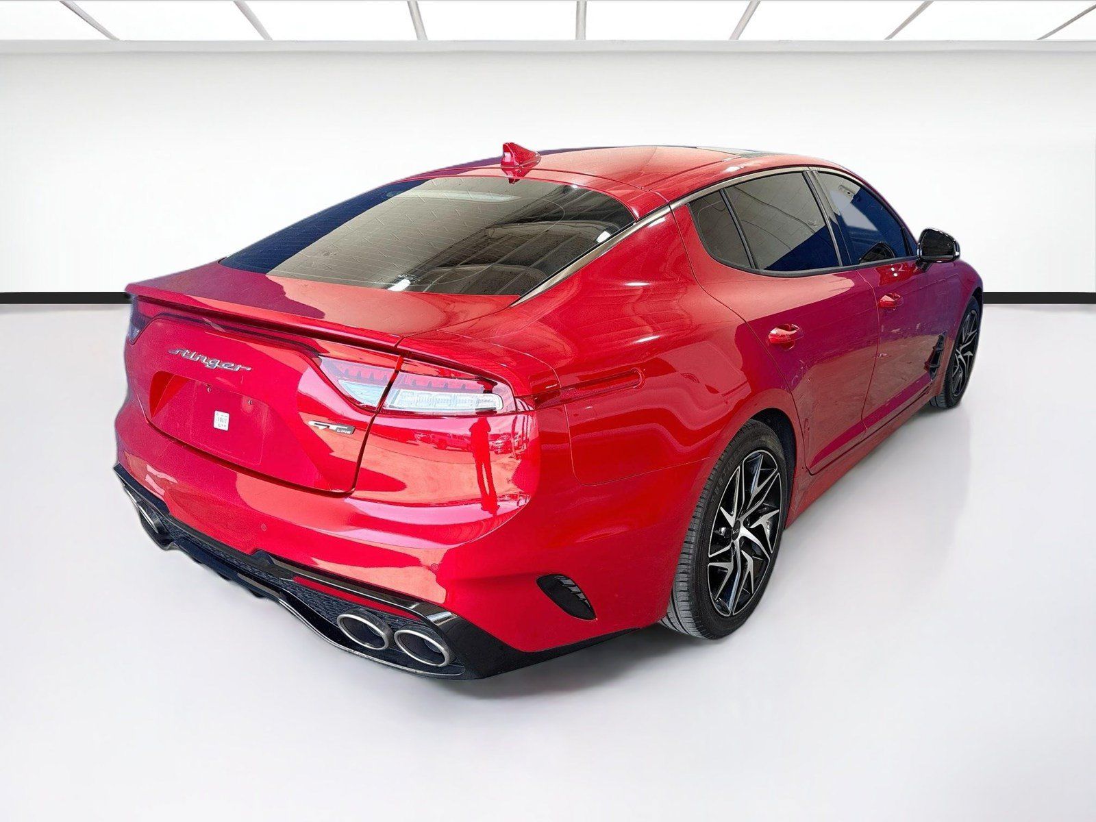 Used 2022 Kia Stinger GT-Line w/ Sun & Sound Package RWD image 4