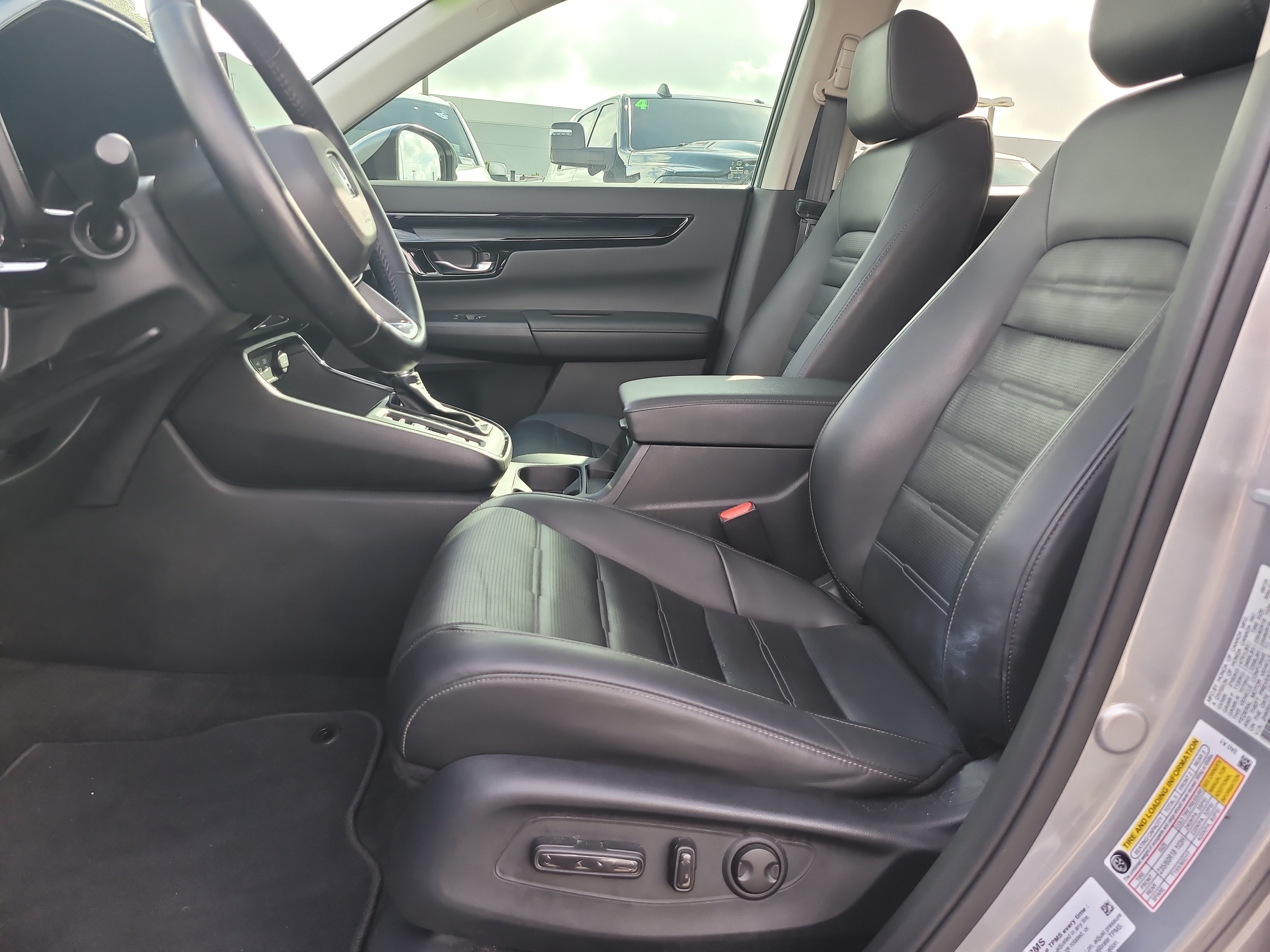 Used 2025 Honda CR-V EX-L image 17