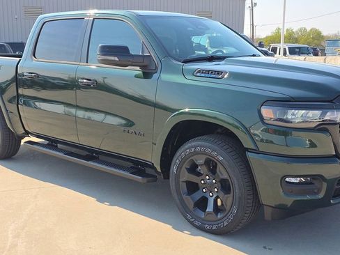 New 2026 RAM 1500 4x4 Crew Cab image 8