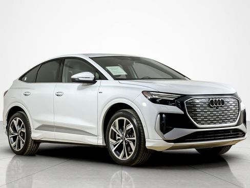 Certified 2023 Audi Q4 e-tron Prestige AWD/4WD image 7