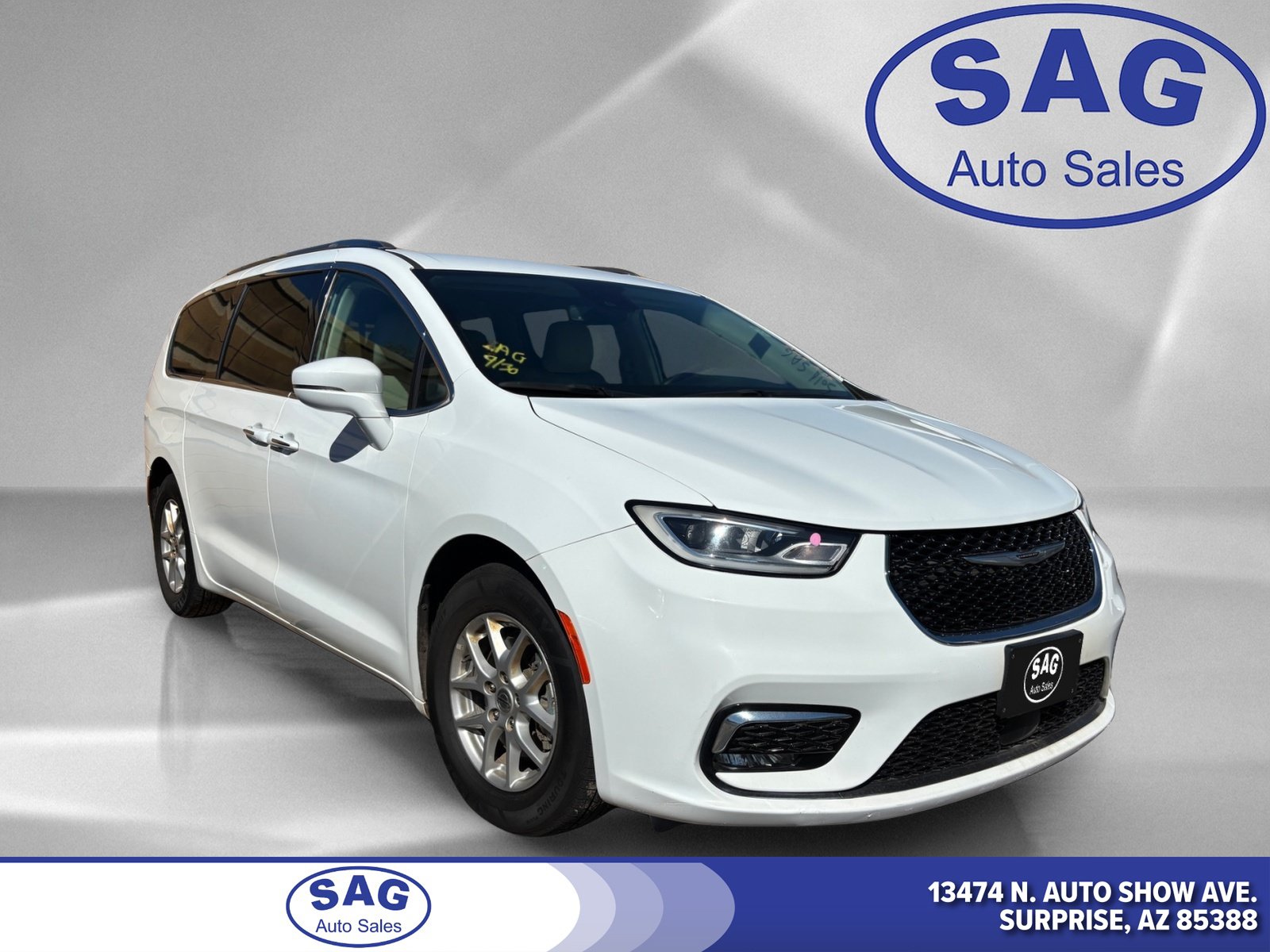 Used 2021 Chrysler Pacifica Touring-L FWD image 1