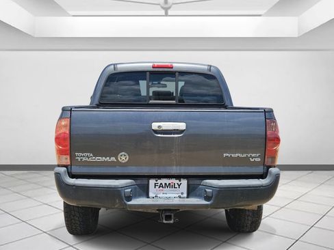 Used 2014 Toyota Tacoma PreRunner w/ Convenience Package RWD image 5