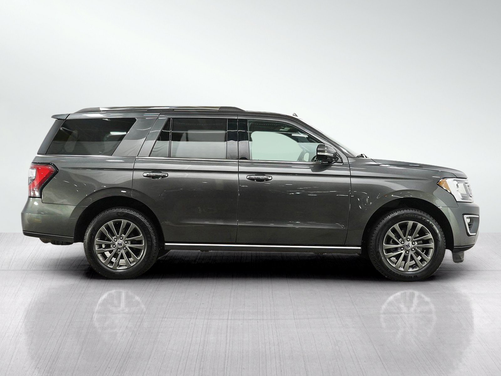 Used 2019 Ford Expedition Limited AWD/4WD image 6