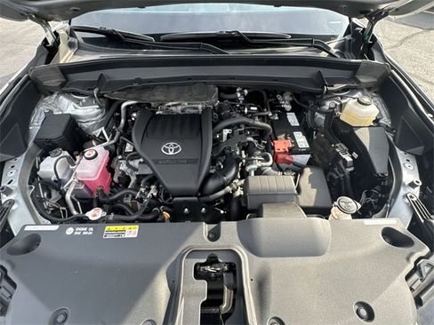 Used 2024 Toyota Grand Highlander Limited image 31