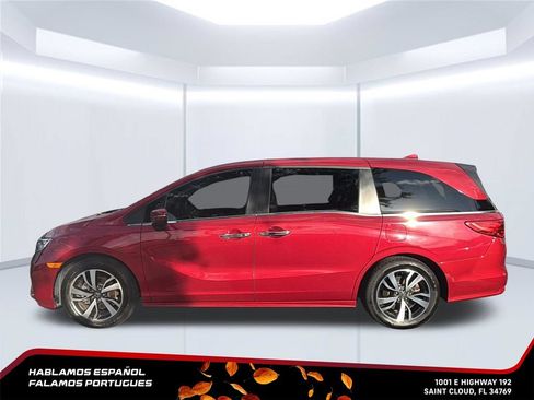 Used 2023 Honda Odyssey Touring image 3