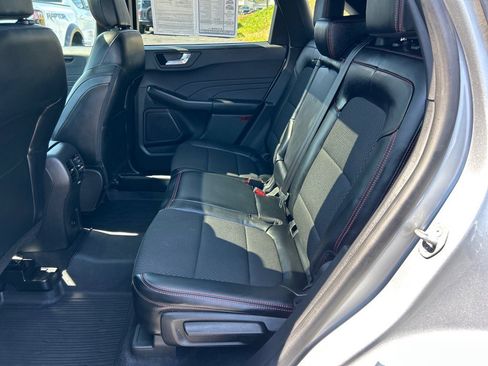 Used 2023 Ford Escape ST-Line w/ Tech Pack #1 image 9