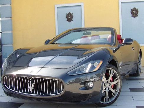 Used 2017 Maserati GranTurismo Convertible image 3