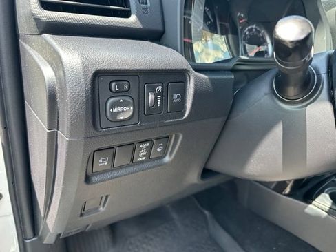 Used 2023 Toyota 4Runner TRD Off-Road Premium w/ Off Road Premium Plus Package AWD/4WD image 18