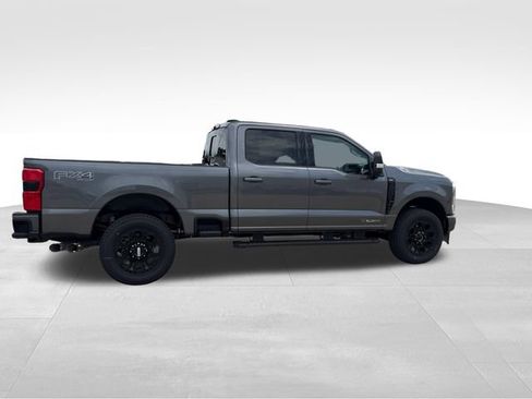 New 2026 Ford F250 Lariat w/ Black Appearance Package AWD/4WD image 8