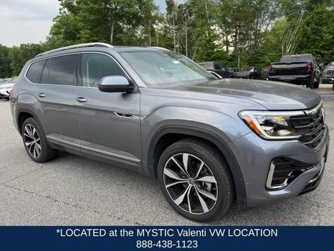 Used 2024 Volkswagen Atlas SEL Premium R-Line AWD/4WD image 3