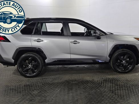 Used 2020 Toyota RAV4 XSE AWD/4WD image 8