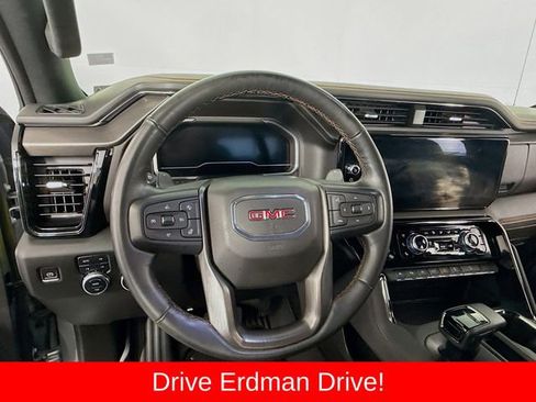 Used 2023 GMC Sierra 1500 AT4 w/ AT4 Premium Package AWD/4WD image 11