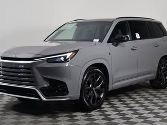 New 2026 Lexus TX 500h AWD video 1