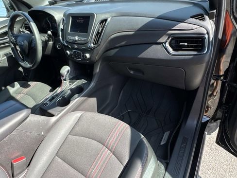 Used 2023 Chevrolet Equinox RS w/ LPO, Floor Liner Package image 11