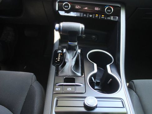 Certified 2022 Kia K5 LXS FWD image 32